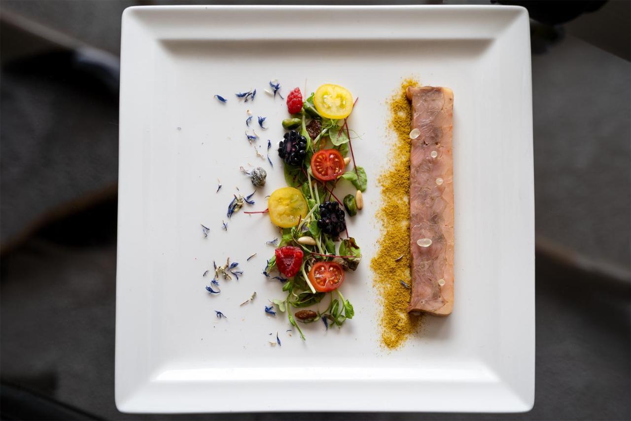 Grand Hotel Campione Campione dʼItalia Exterior foto Foie gras