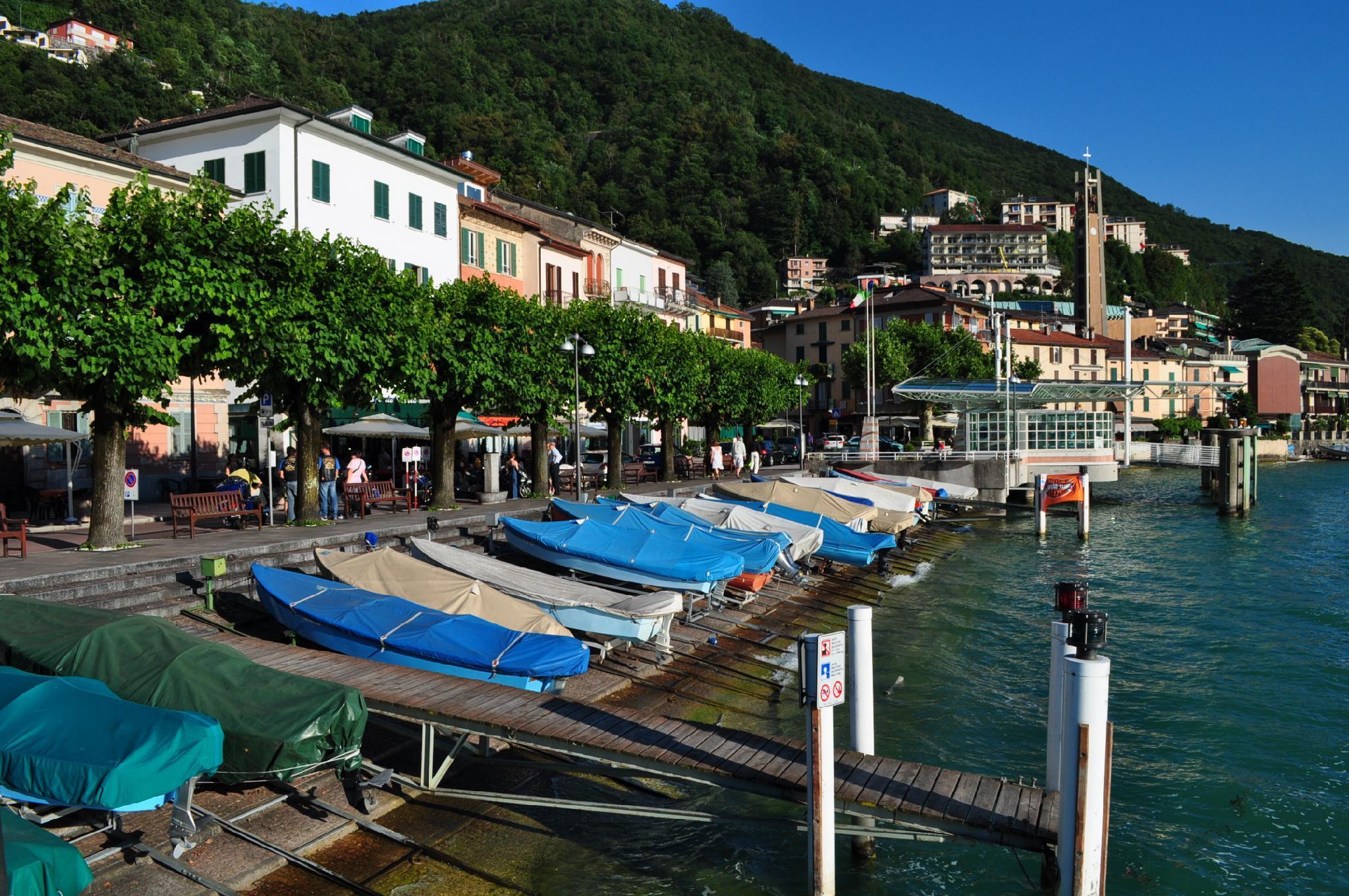 Grand Hotel Campione Campione dʼItalia Exterior foto The port of Porlezza