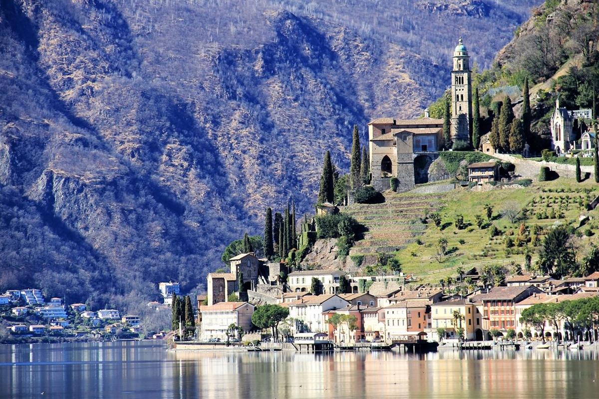 Grand Hotel Campione Campione dʼItalia Exterior foto The village of Iseo
