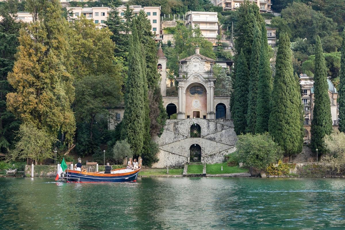 Grand Hotel Campione Campione dʼItalia Exterior foto The gardens of the Villa Erba