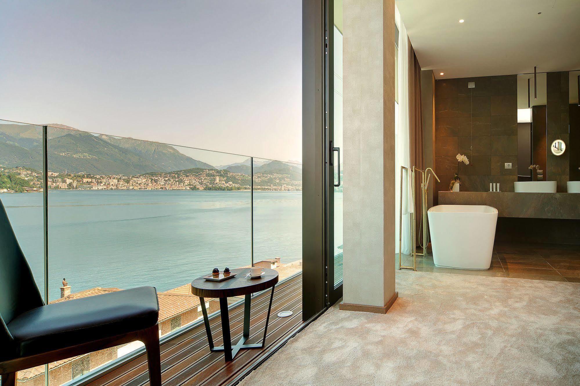 Grand Hotel Campione Campione dʼItalia Exterior foto Bathroom