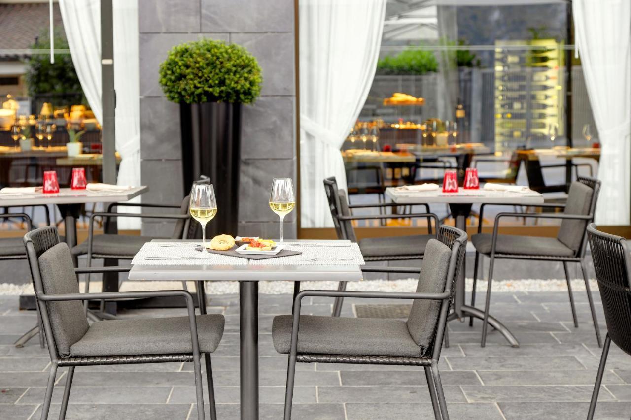 Grand Hotel Campione Campione dʼItalia Exterior foto Restaurant